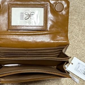 NWT HOBO ALTO WALLET TRUFFLE